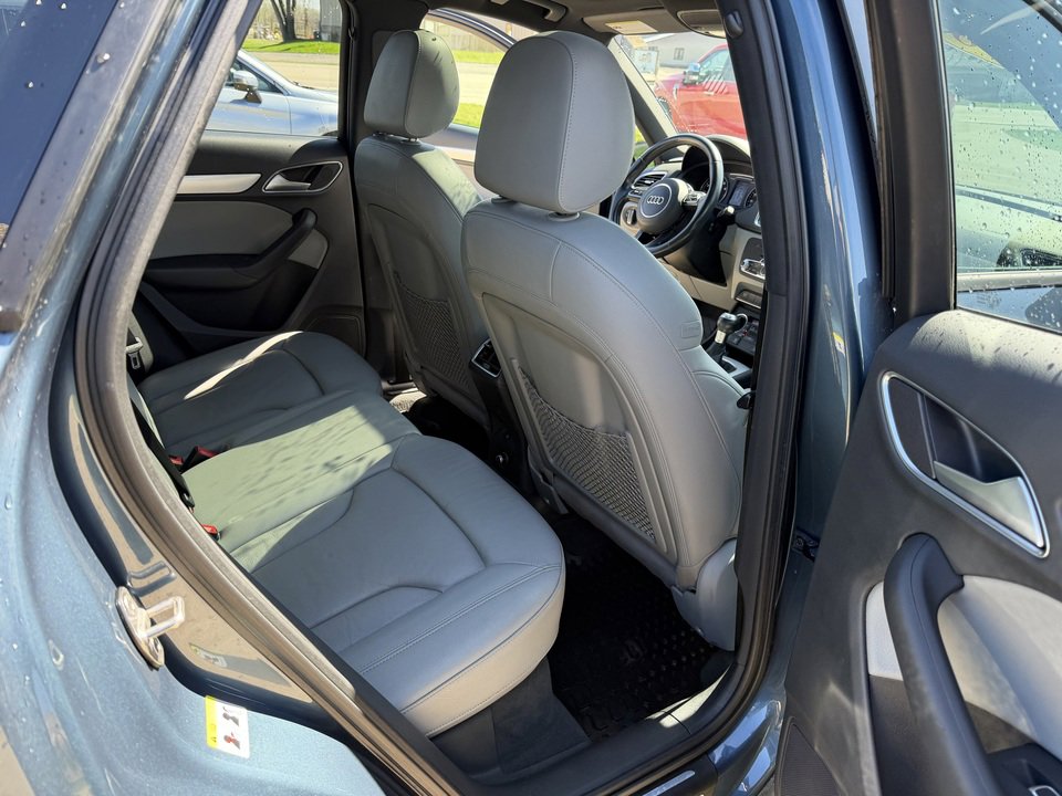 Used 2018 Audi Q3 2.0T Premium w/ Convenience Package image 19