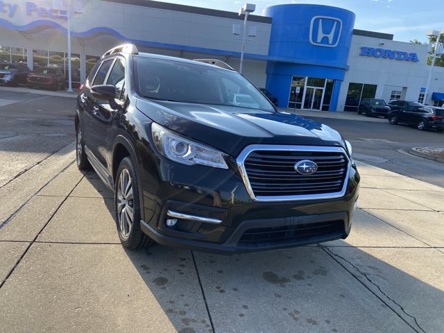 Used 2022 Subaru Ascent Limited AWD/4WD image 2