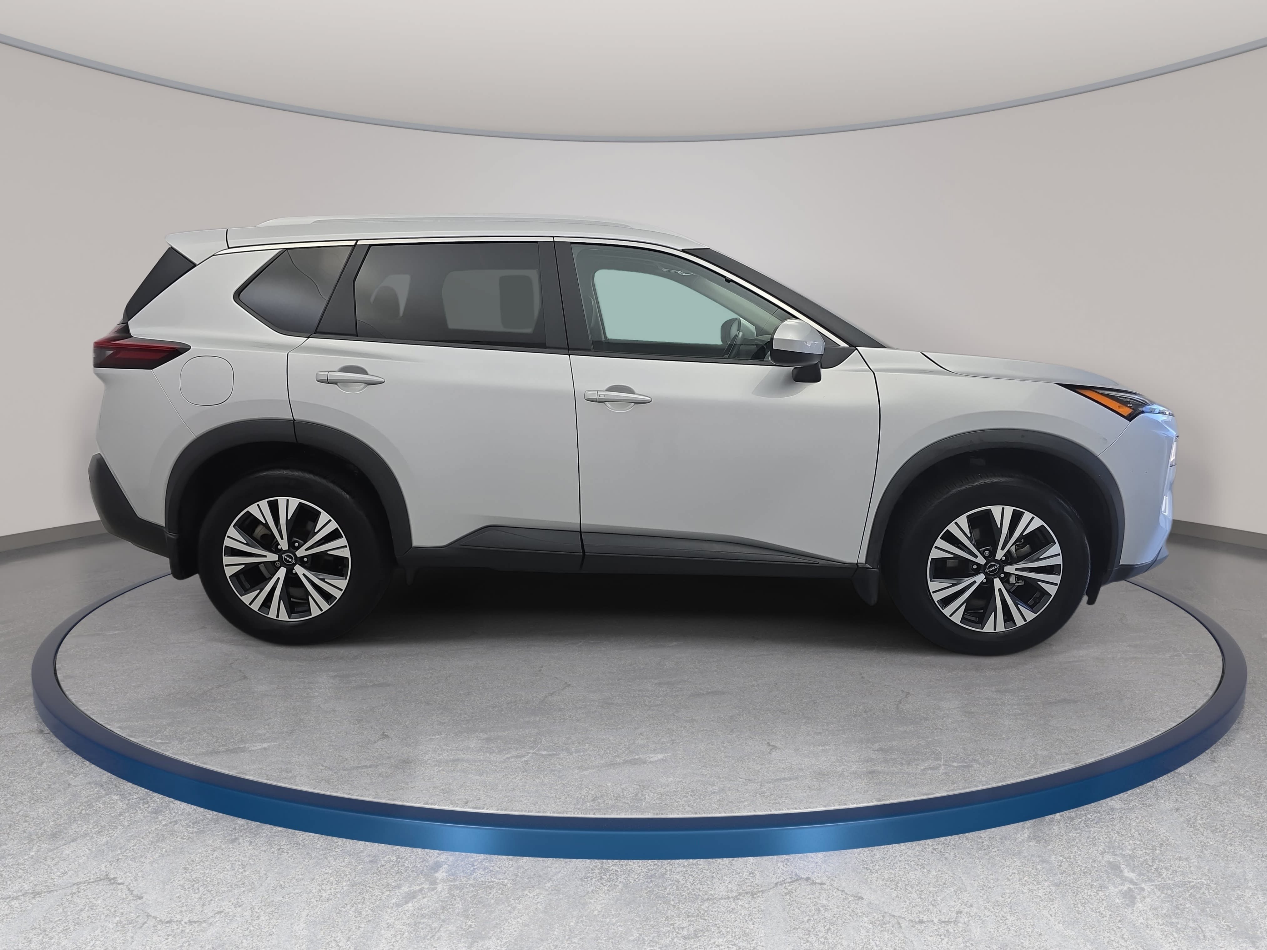 Certified 2023 Nissan Rogue SV w/ SV Premium B Package FWD image 4