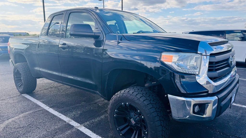 Used 2014 Toyota Tundra SR5 w/ SR5 Upgrade Package RWD image 18