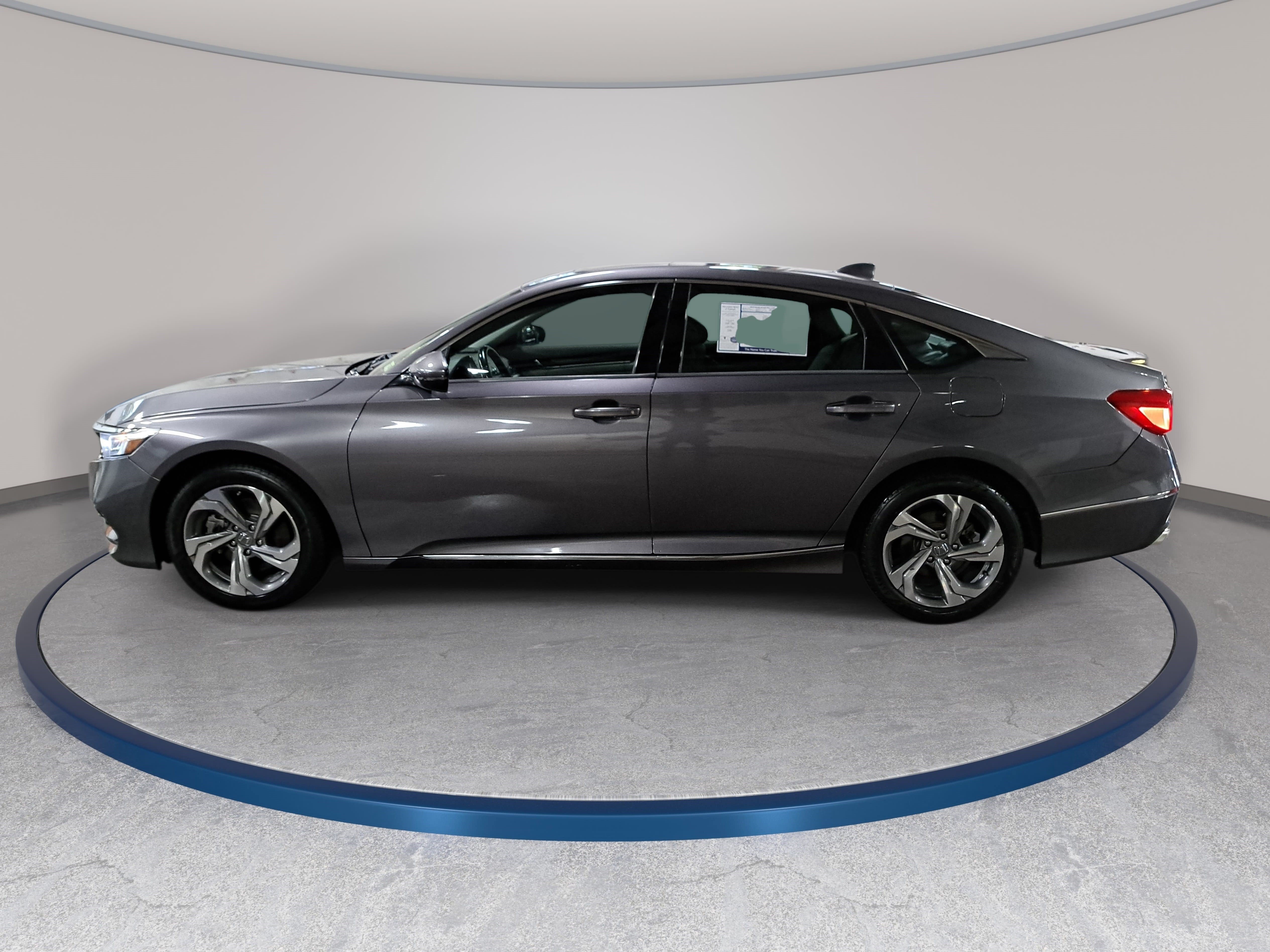 Used 2018 Honda Accord EX-L image 8