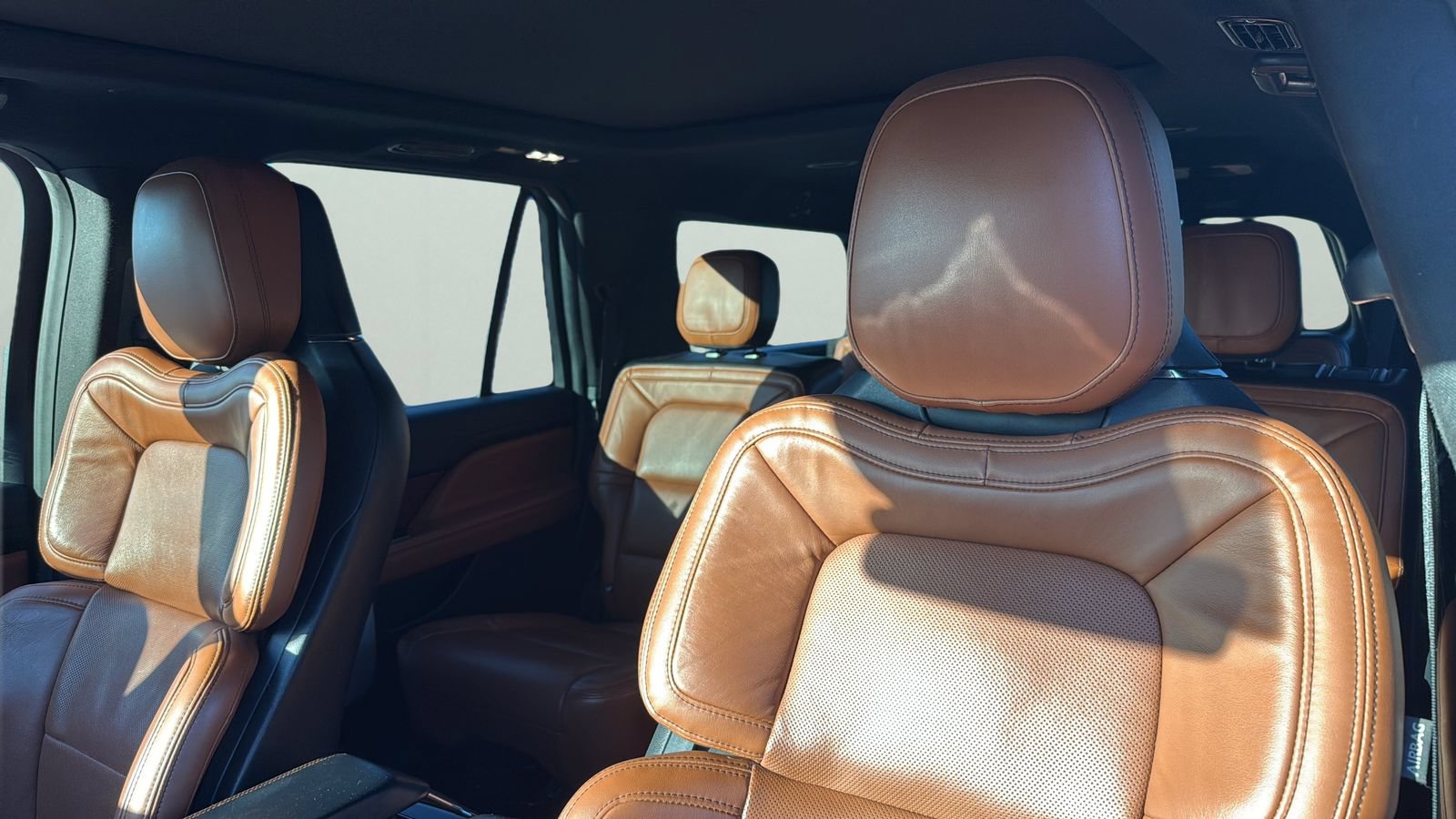 Used 2021 Lincoln Navigator L Reserve AWD/4WD image 9
