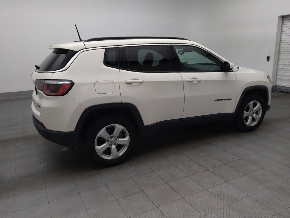 Used 2018 Jeep Compass Latitude AWD/4WD image 10