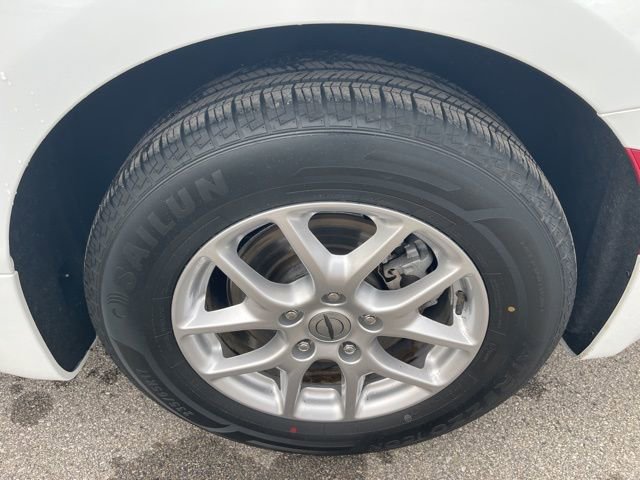 Used 2024 Chrysler Pacifica Touring-L image 30