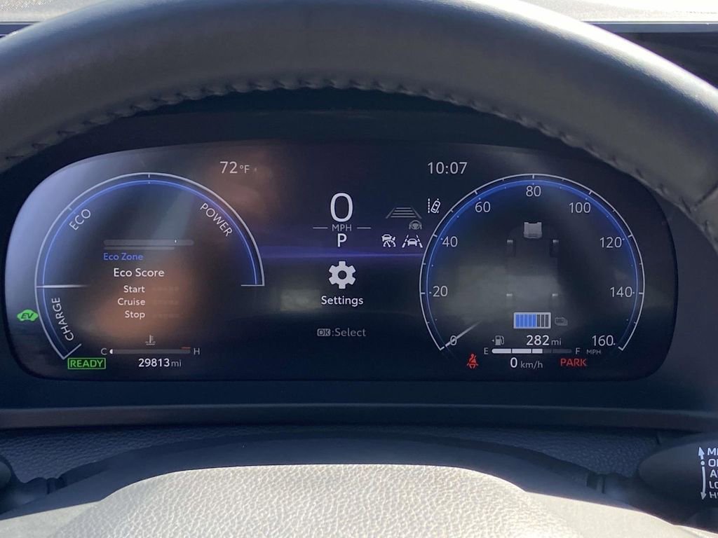 Used 2023 Toyota Crown Limited image 38