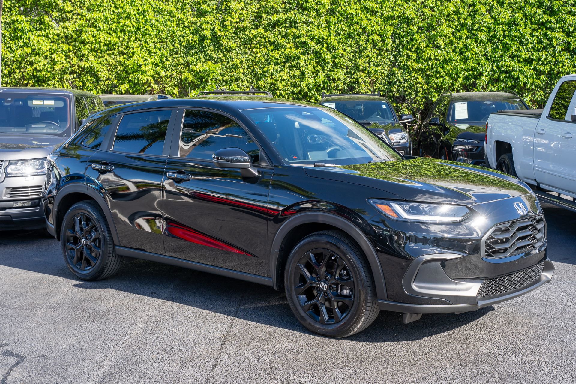 Used 2024 Honda HR-V Sport video 3