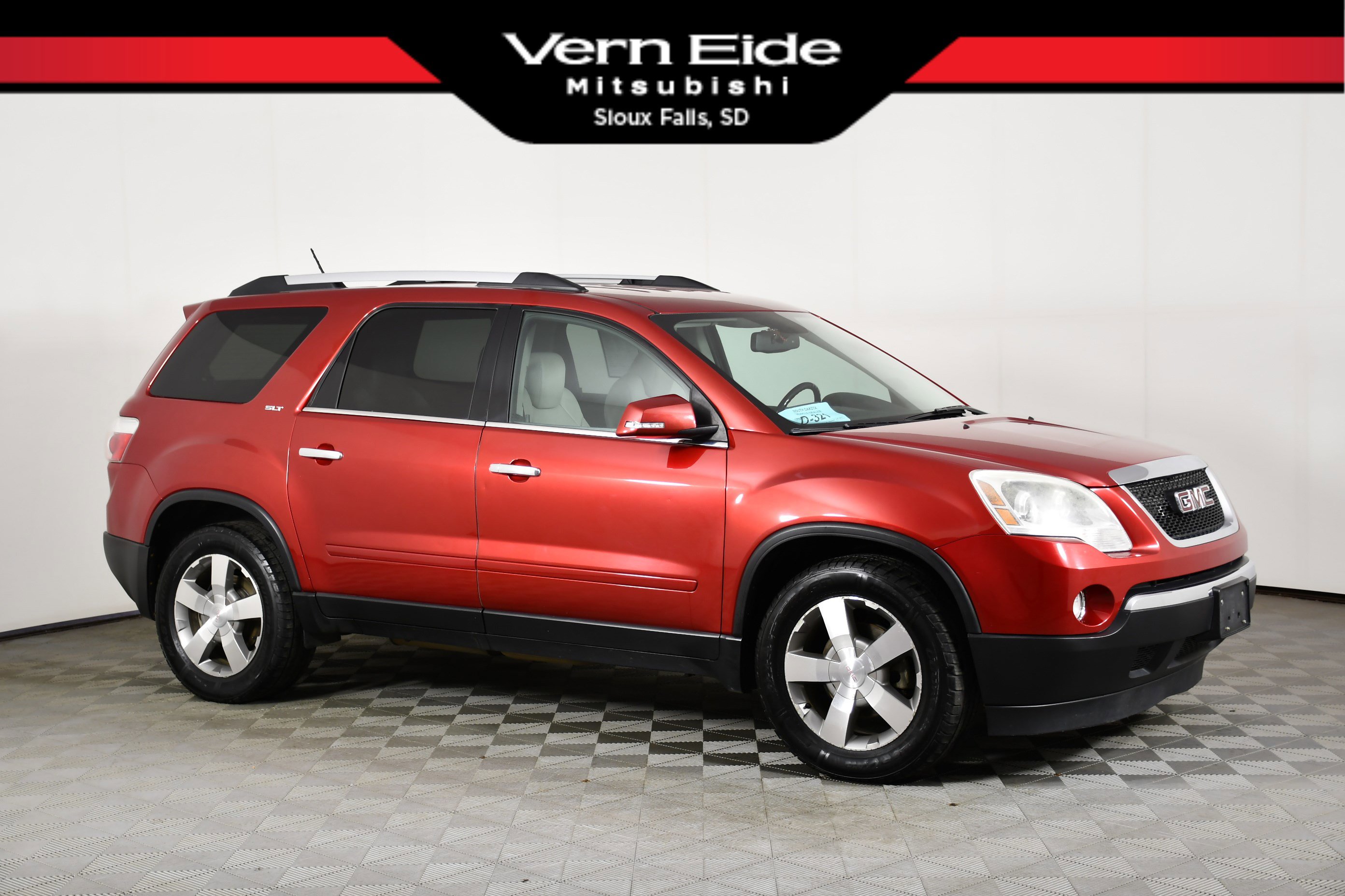 Used 2012 GMC Acadia SLT AWD/4WD image 1