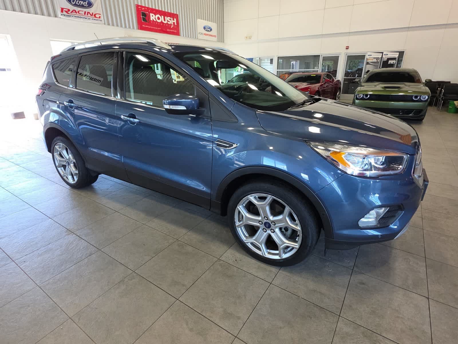 Used 2018 Ford Escape Titanium AWD/4WD image 4