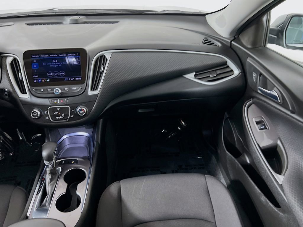 Used 2022 Chevrolet Malibu LS w/ Driver Confidence Package II FWD image 21