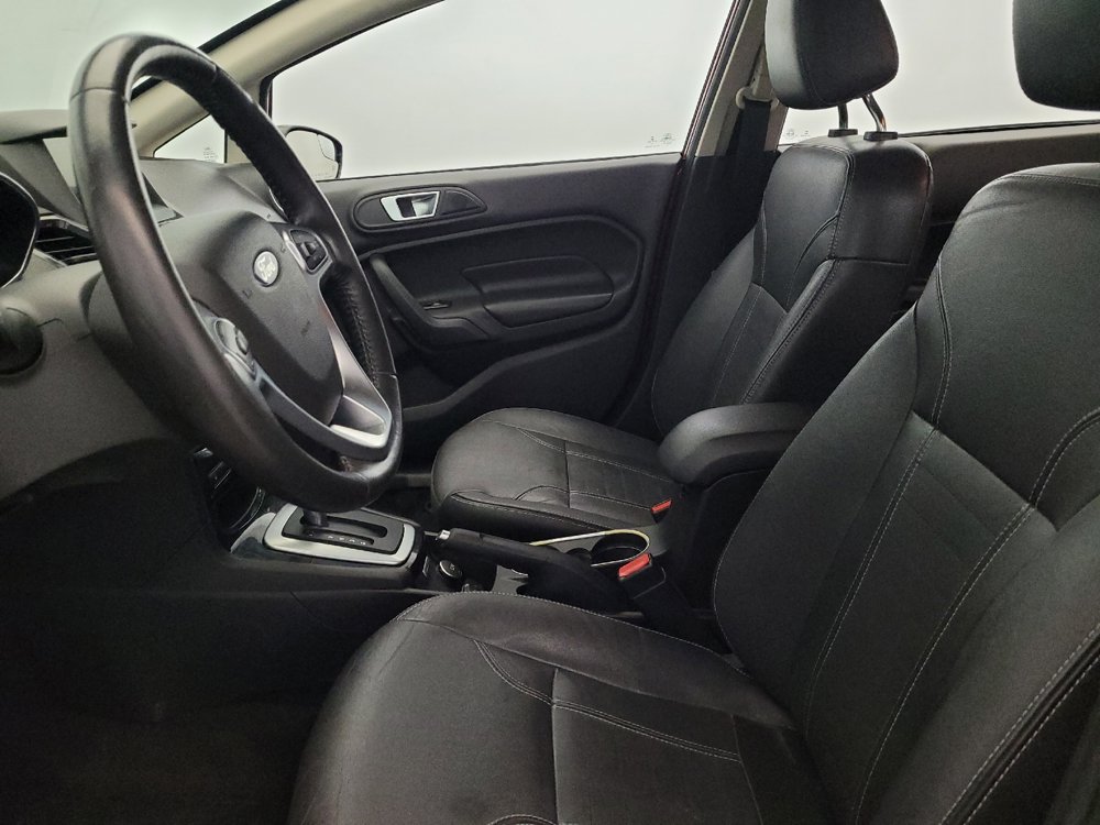Used 2016 Ford Fiesta Titanium FWD image 17