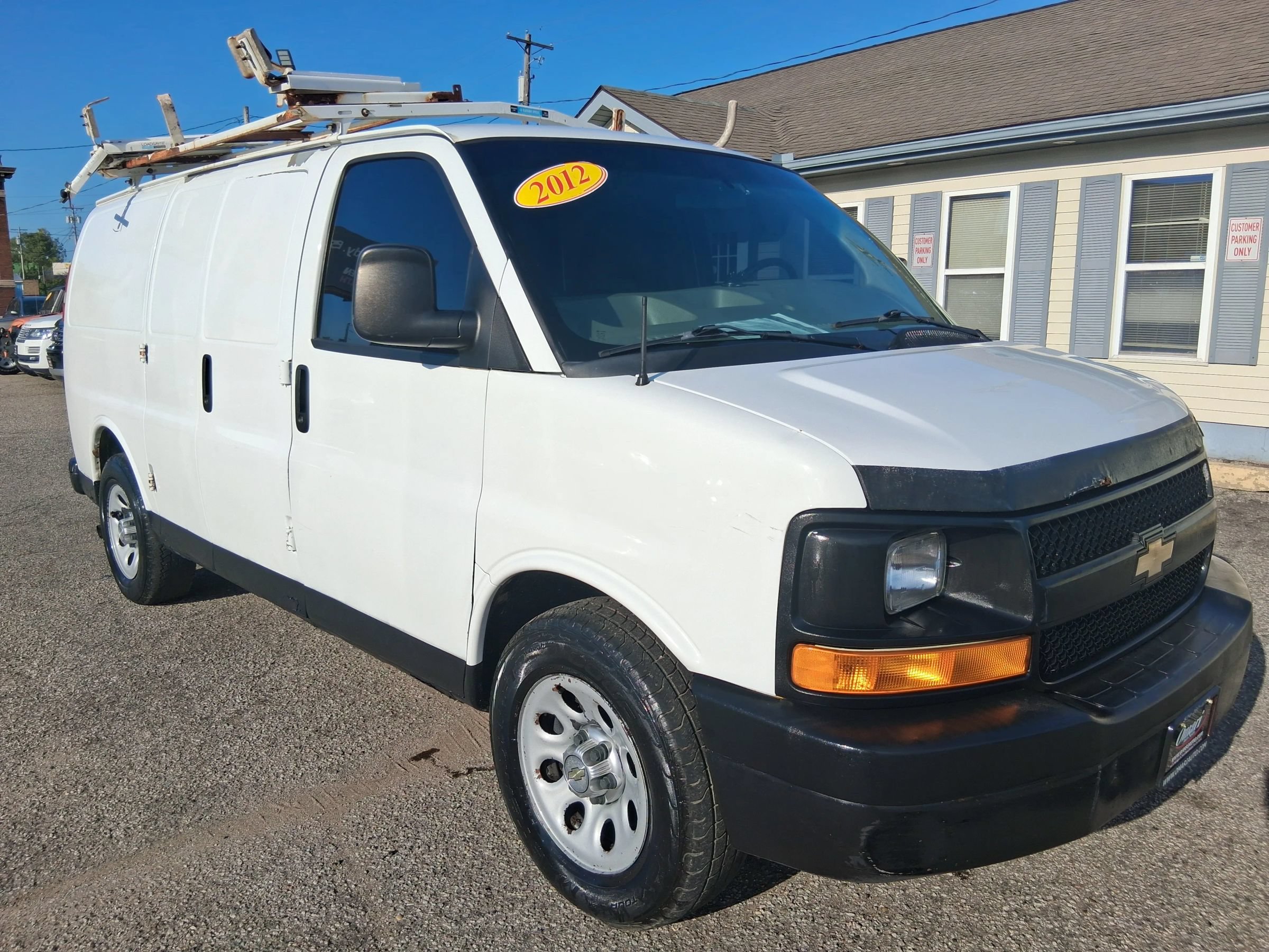 Used 2012 Chevrolet Express 1500 RWD image 1