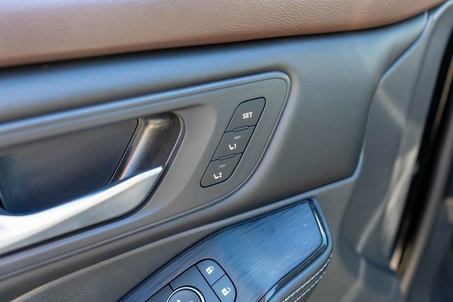 Used 2023 Nissan Rogue SL w/ SL Premium Package image 20