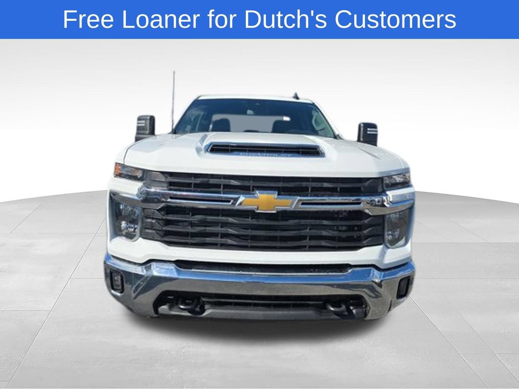 Used 2024 Chevrolet Silverado 2500 LT AWD/4WD image 9