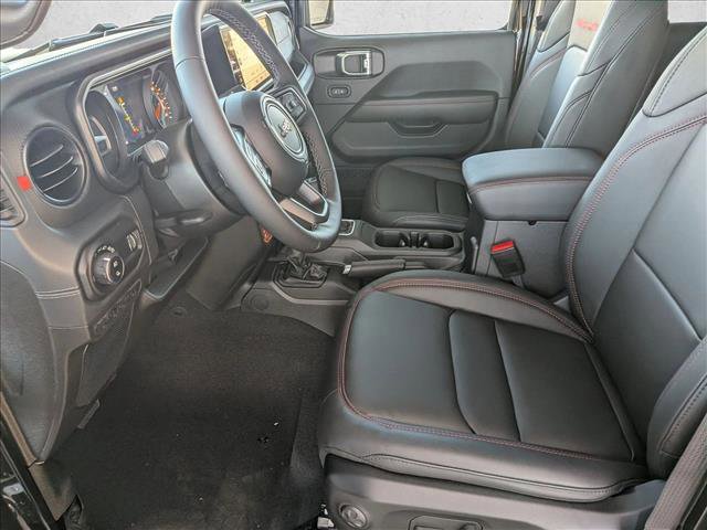 New 2026 Jeep Gladiator Rubicon w/ Technology Group image 4
