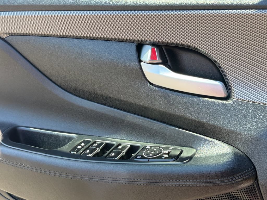 Used 2019 Hyundai Santa Fe SE AWD/4WD image 30
