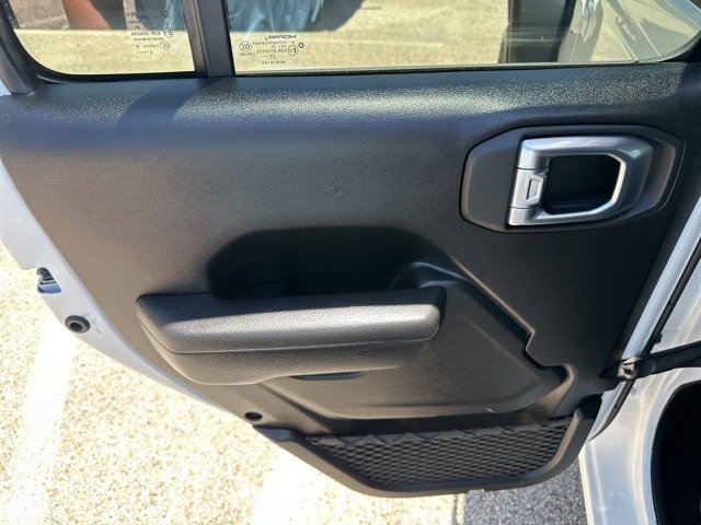 Certified 2024 Jeep Wrangler Sport S image 33