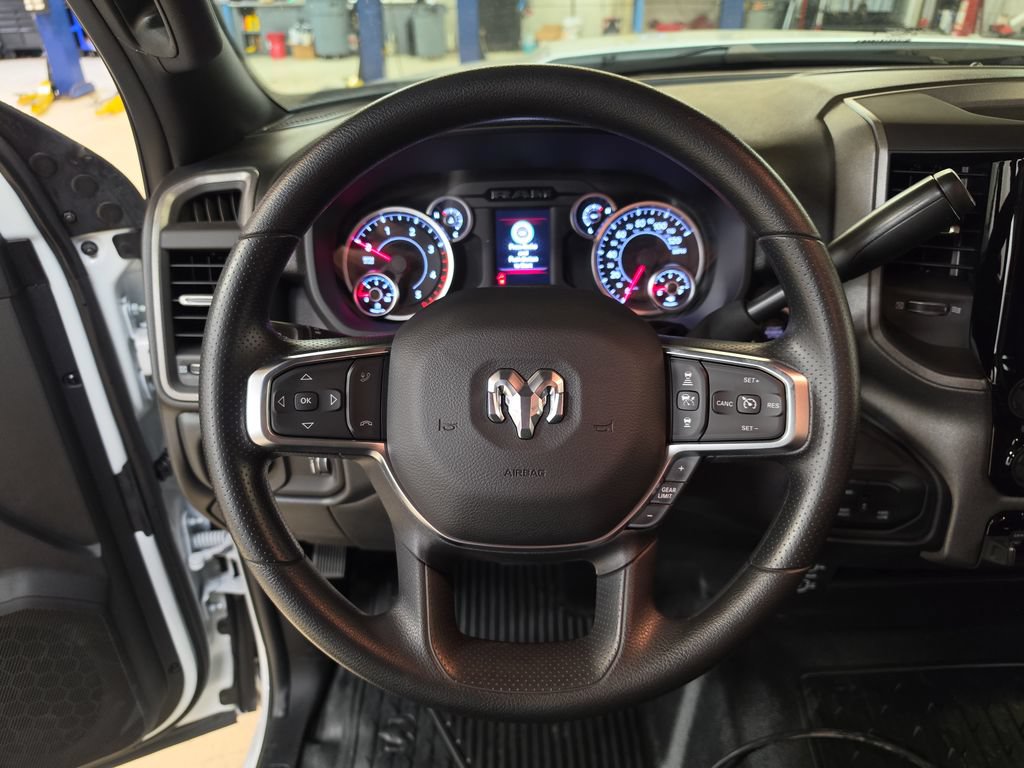 New 2026 RAM 5500 Tradesman w/ Chrome Appearance Group AWD/4WD image 17