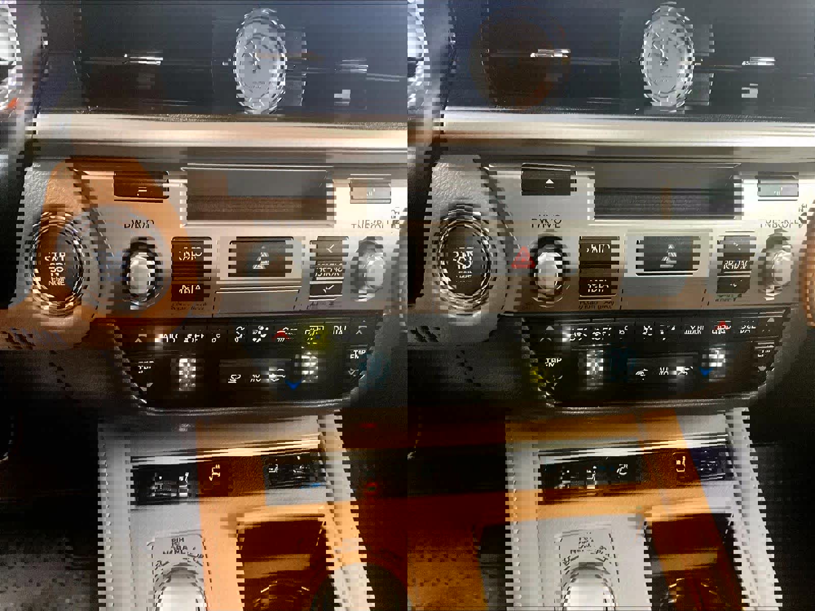 Used 2016 Lexus ES 350 w/ Navigation System Package image 26