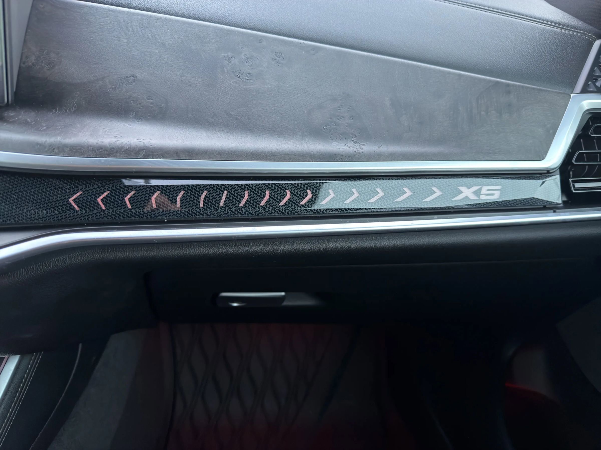 Used 2024 BMW X5 sDrive40i w/ Premium Package RWD image 33