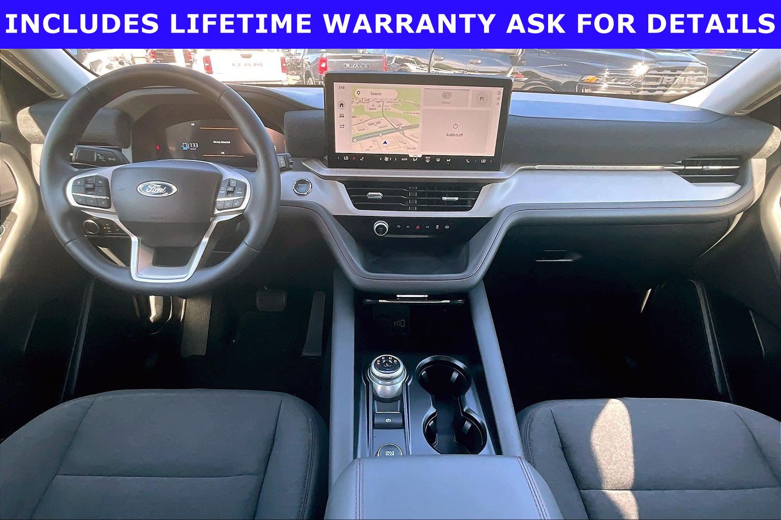 Used 2025 Ford Explorer Active RWD image 12