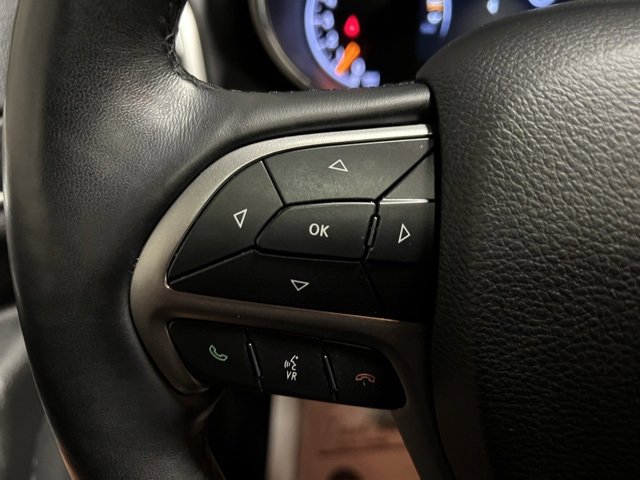 Used 2022 Jeep Grand Cherokee Limited image 33