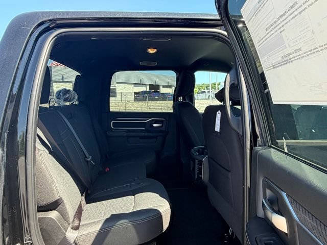 New 2026 RAM 3500 Big Horn AWD/4WD image 31