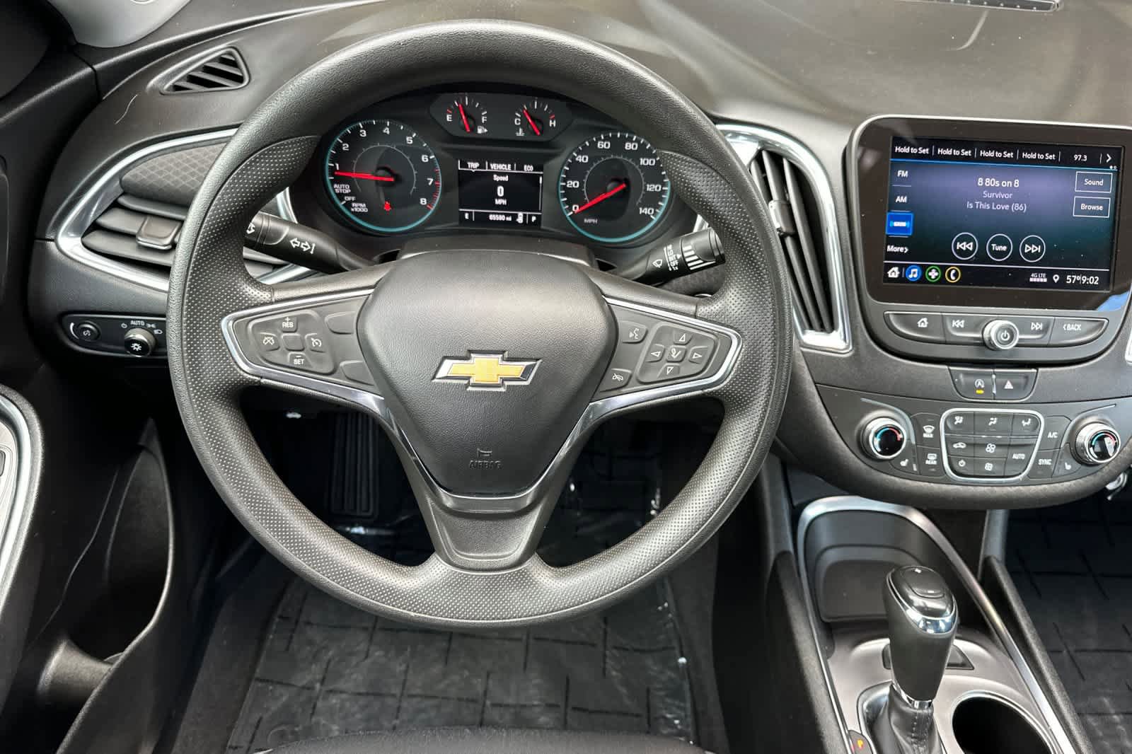 Used 2020 Chevrolet Malibu LT FWD image 14