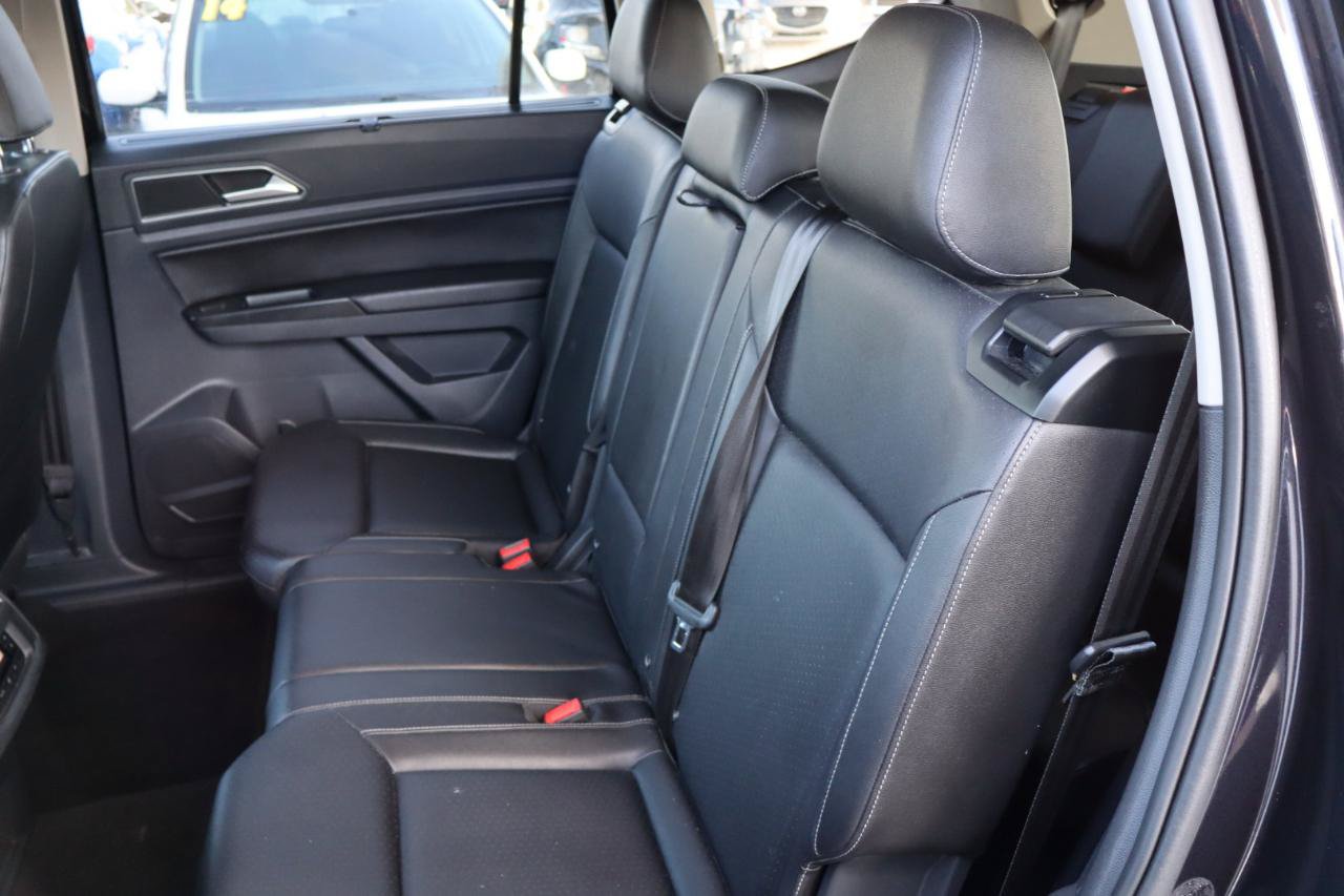 Used 2018 Volkswagen Atlas SEL FWD image 16