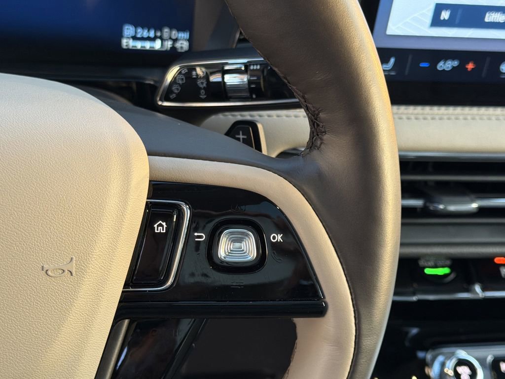 Used 2024 Lincoln Corsair Grand Touring w/ Equipment Group 301A image 26