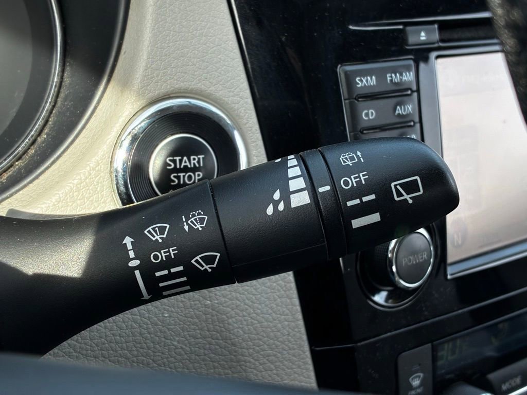 Used 2018 Nissan Rogue Sport SV w/ SV Technology Package image 26