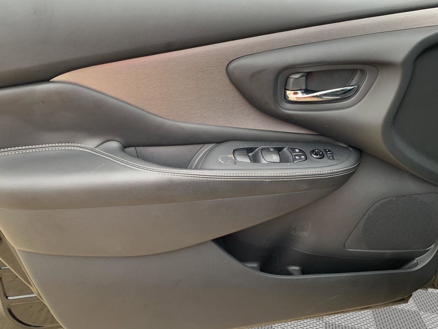 Used 2024 Nissan Murano SV image 17