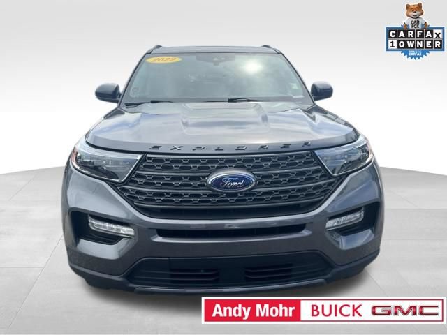 Used 2022 Ford Explorer XLT w/ Equipment Group 202A RWD image 3