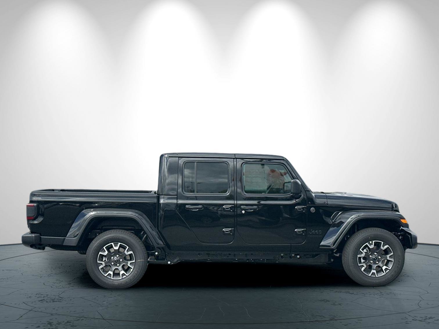 New 2026 Jeep Gladiator Sport AWD/4WD image 3