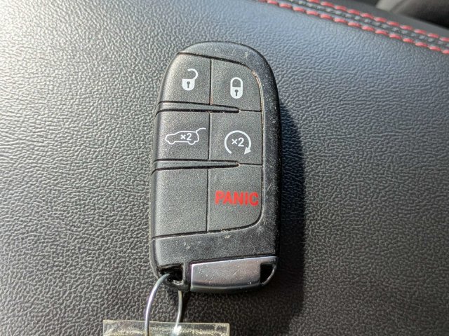 Used 2025 Dodge Durango GT RWD image 34