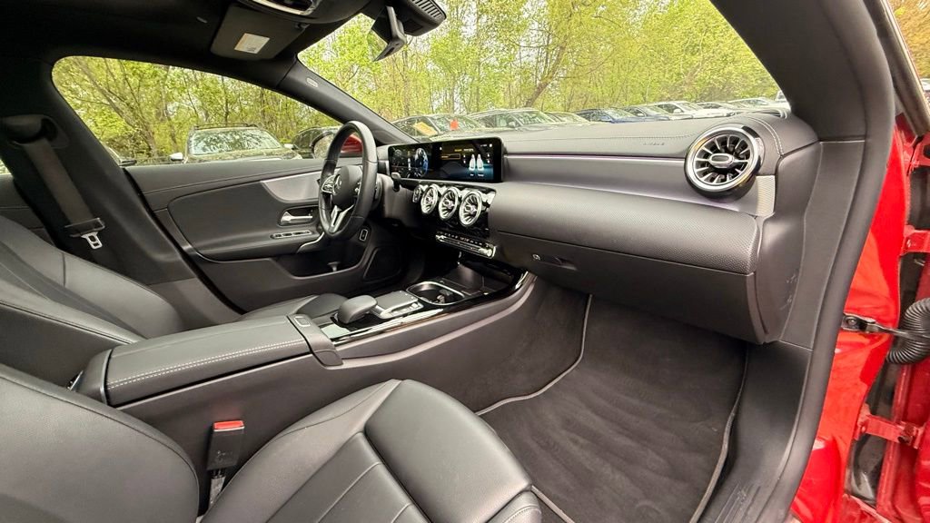 Used 2021 Mercedes-Benz CLA 250 w/ Premium Package image 37