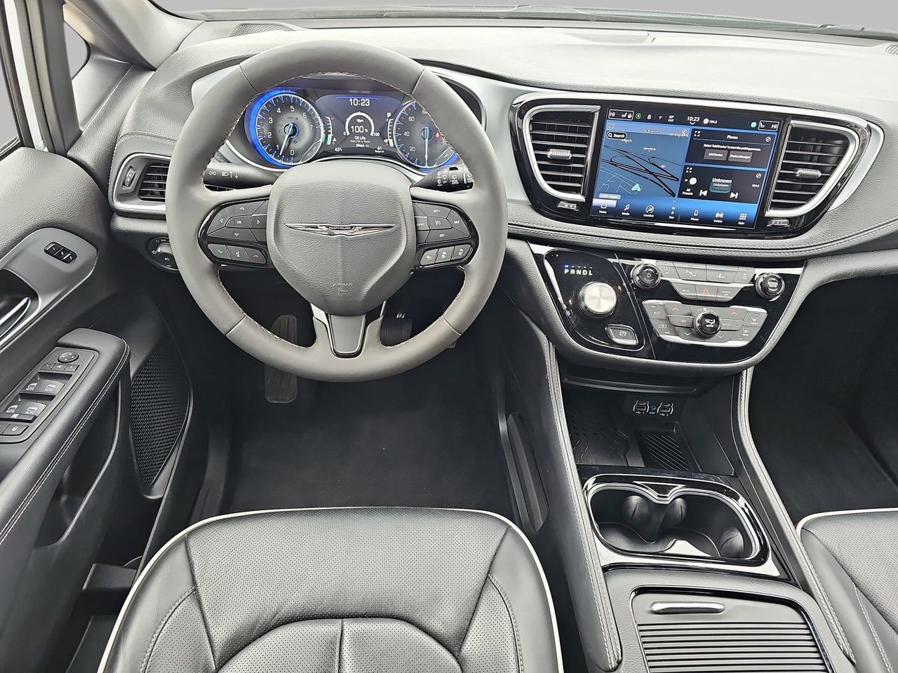 Used 2025 Chrysler Pacifica Limited FWD image 22