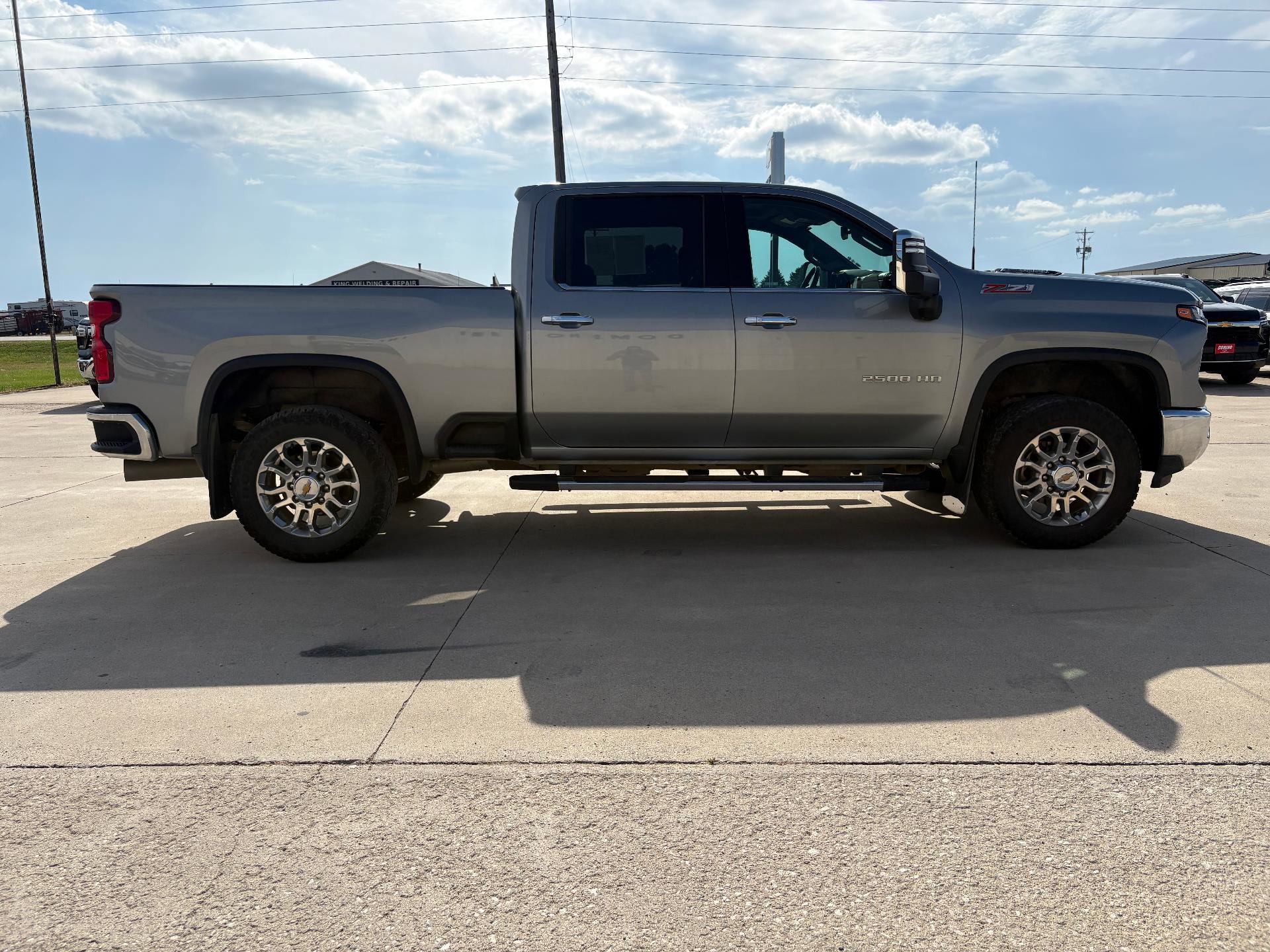 Used 2024 Chevrolet Silverado 2500 LTZ w/ LTZ Plus Package image 7
