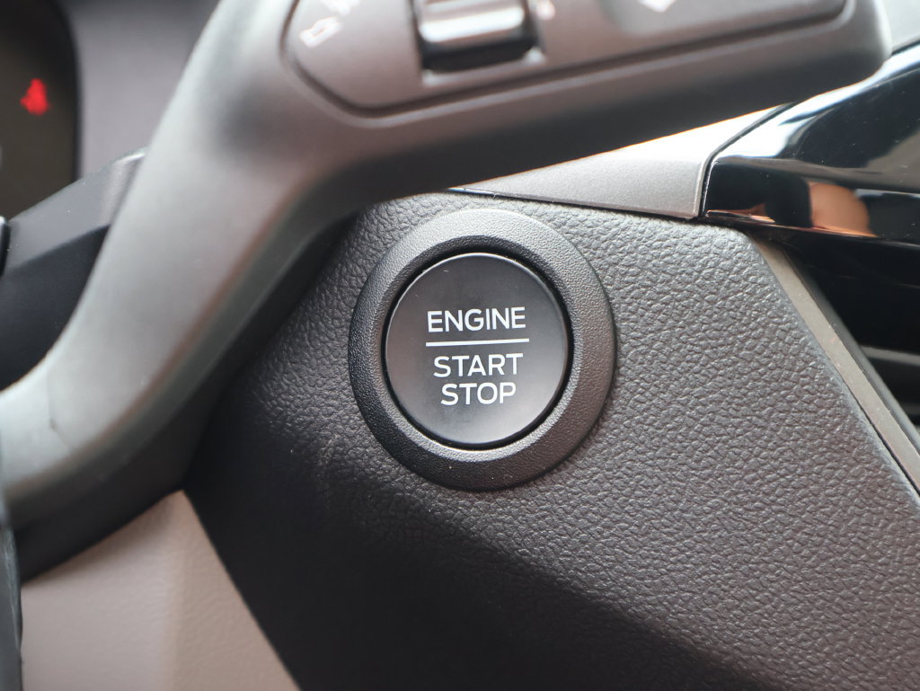 Used 2025 Ford Escape Active w/ Cold Weather Package FWD image 31