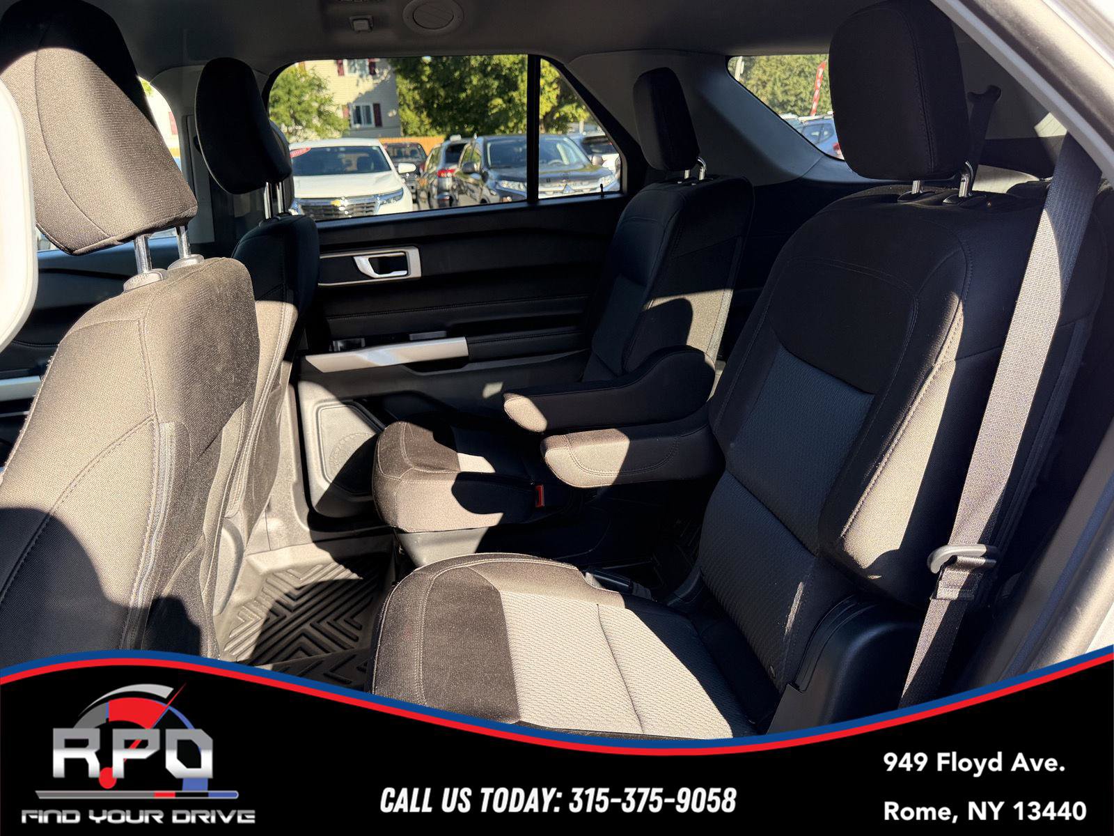 Used 2022 Ford Explorer XLT AWD/4WD image 28