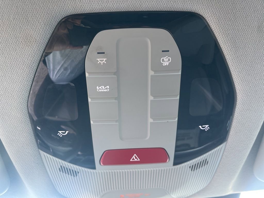 Used 2025 Kia K4 FWD image 22