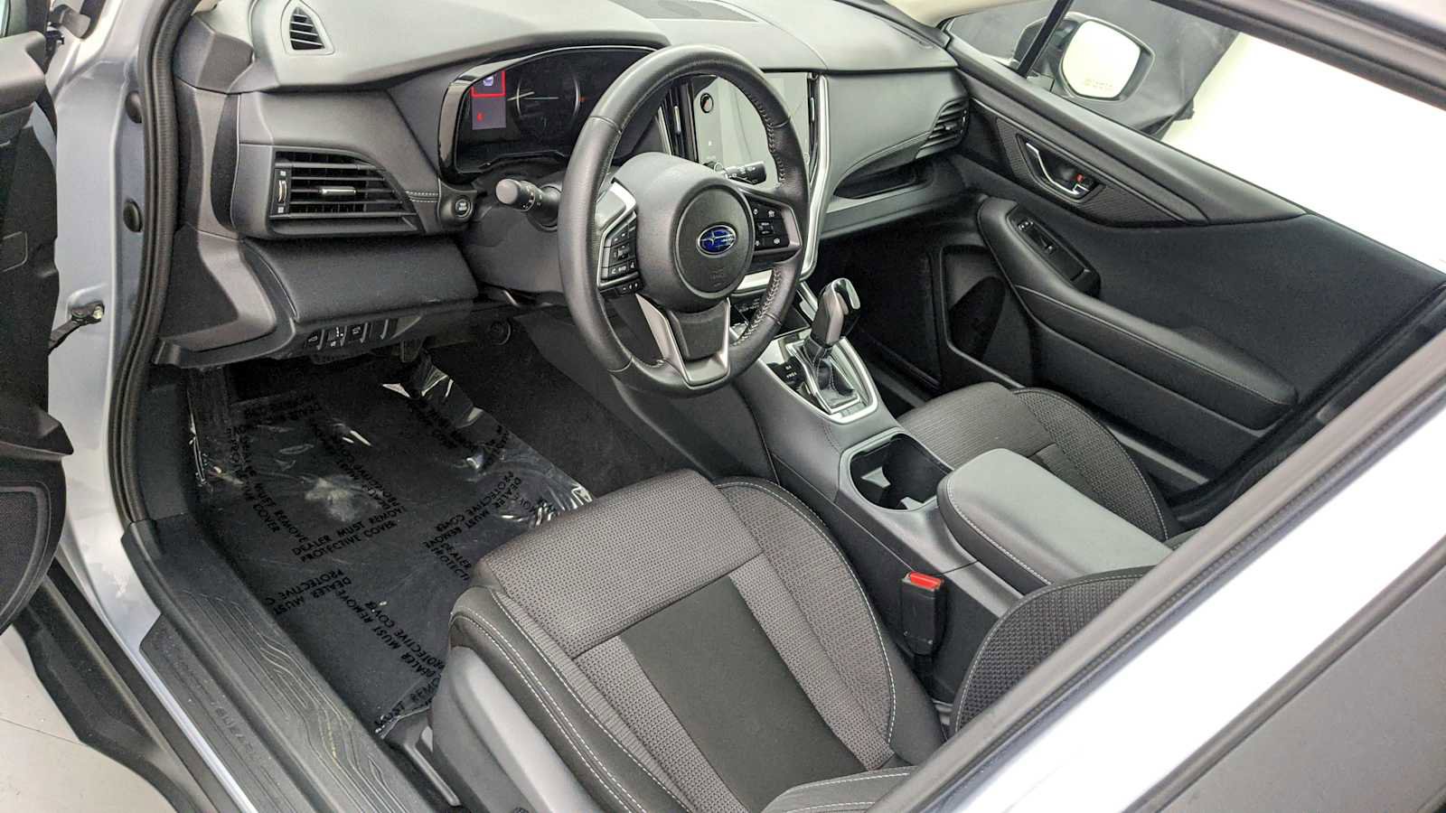 Certified 2025 Subaru Outback Premium AWD/4WD image 13