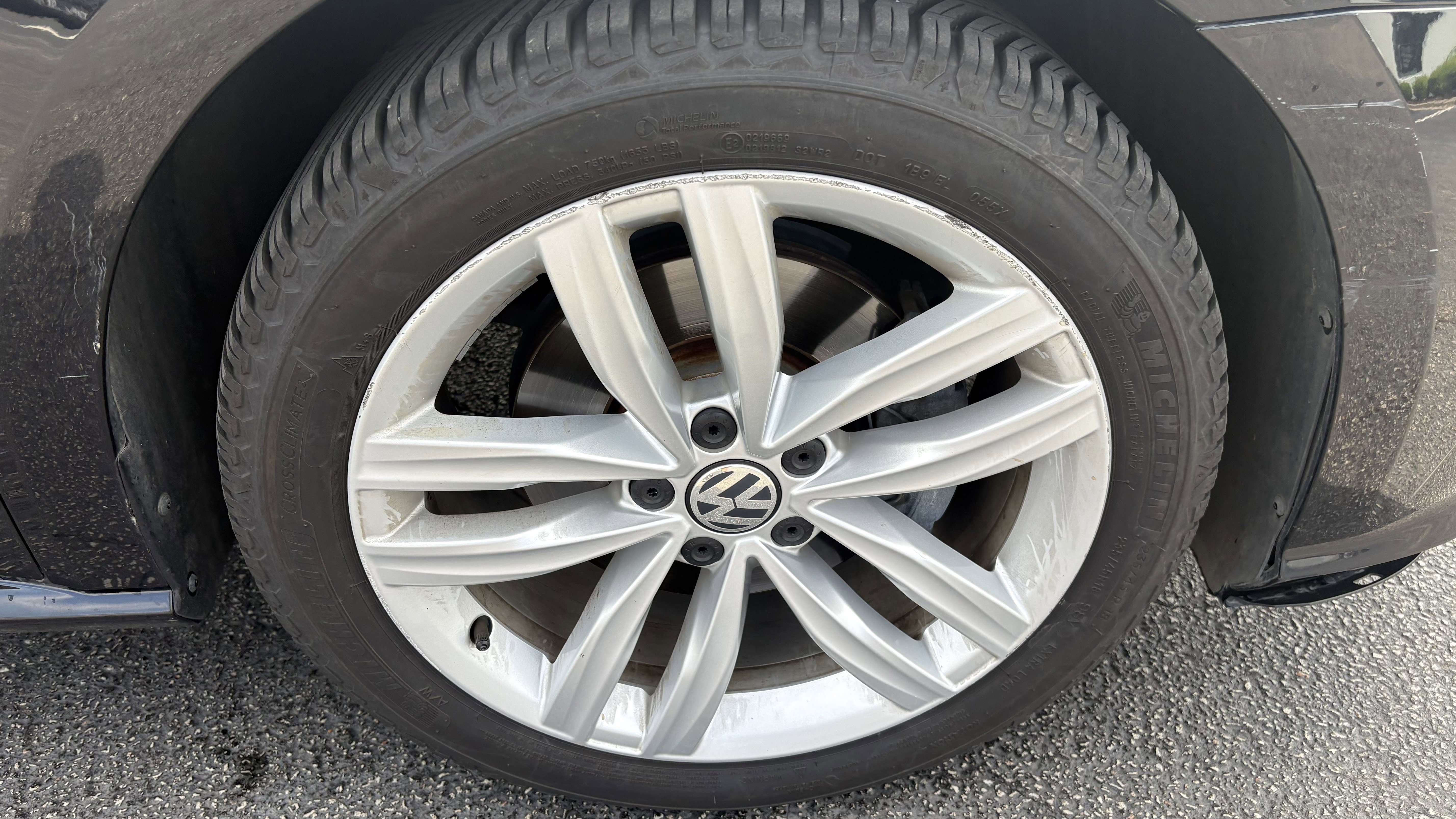 Used 2019 Volkswagen Passat 2.0T Wolfsburg w/ Wheels & Sunroof Package FWD image 15