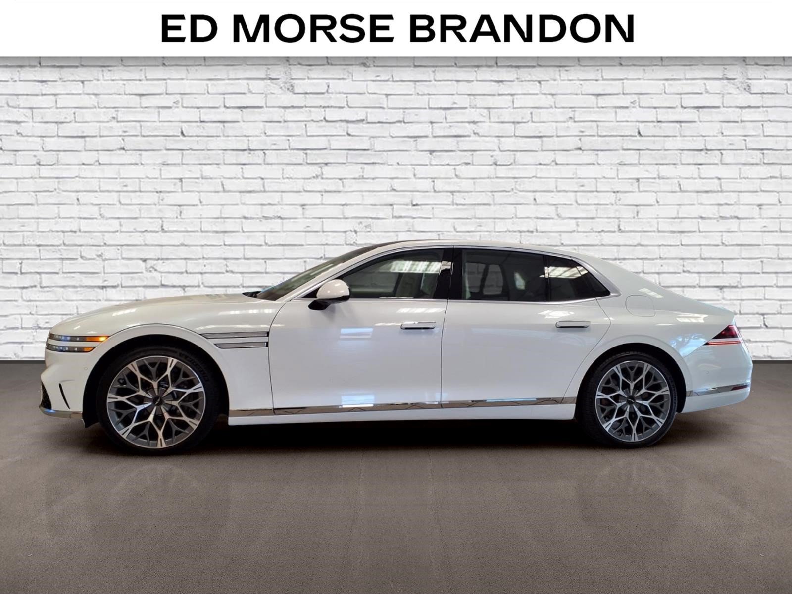 Used 2026 Genesis G90 3.5T AWD/4WD image 2