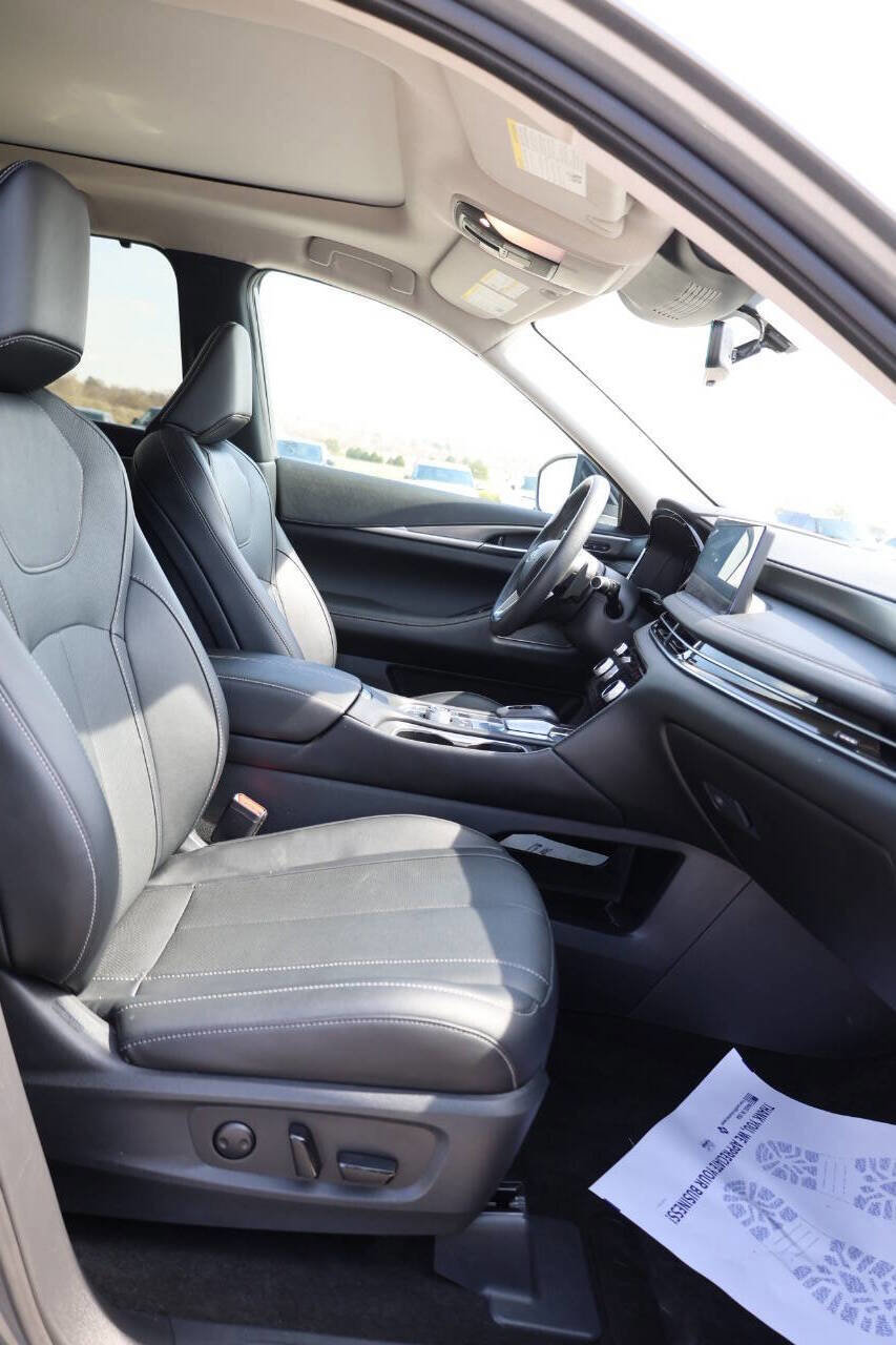 Used 2024 INFINITI QX60 Luxe image 15