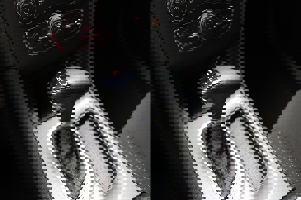 Used 2023 Dodge Charger SXT w/ Cold Weather Package image 23