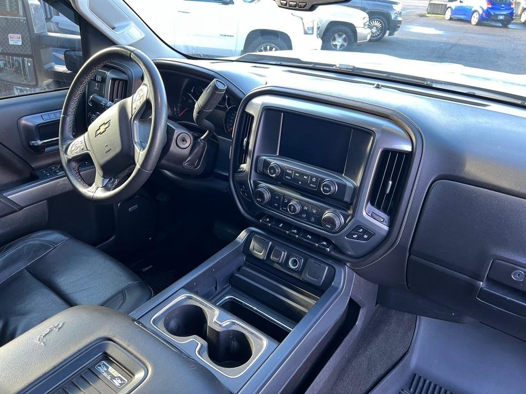 Used 2016 Chevrolet Silverado 1500 LTZ w/ LTZ Plus Package image 10