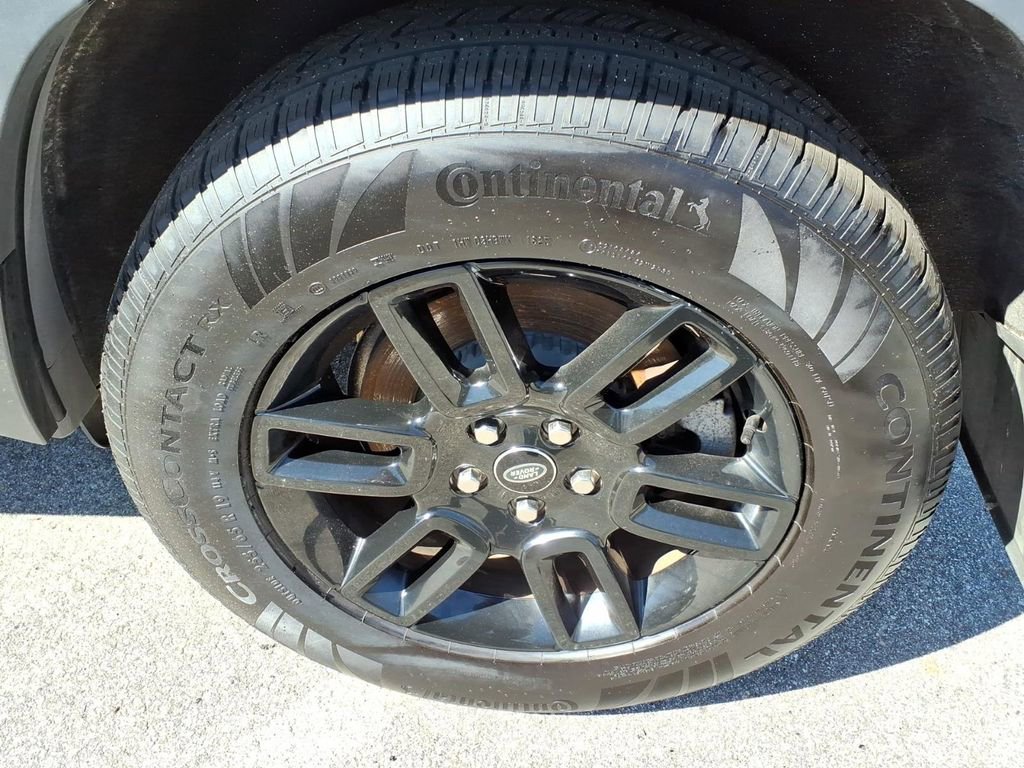 Used 2022 Land Rover Defender 110 X-Dynamic SE image 10