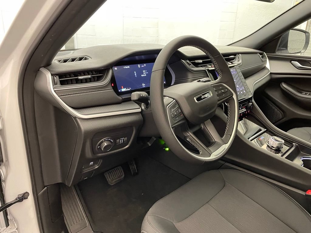New 2026 Jeep Grand Cherokee Laredo X AWD/4WD image 14
