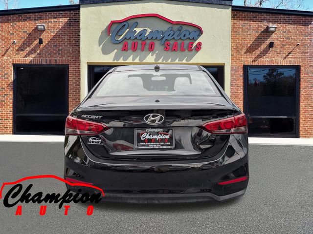 Used 2022 Hyundai Accent SEL FWD image 5