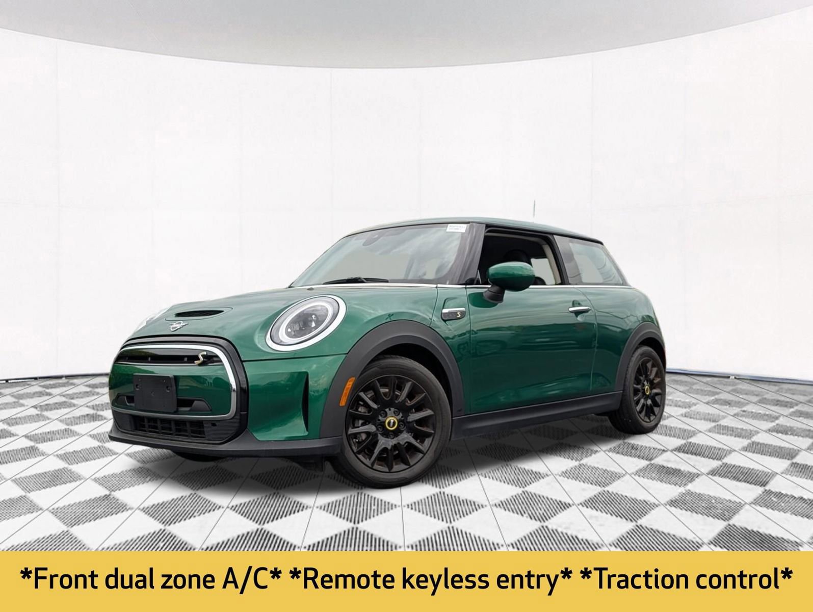 Used 2023 MINI Cooper SE FWD image 2